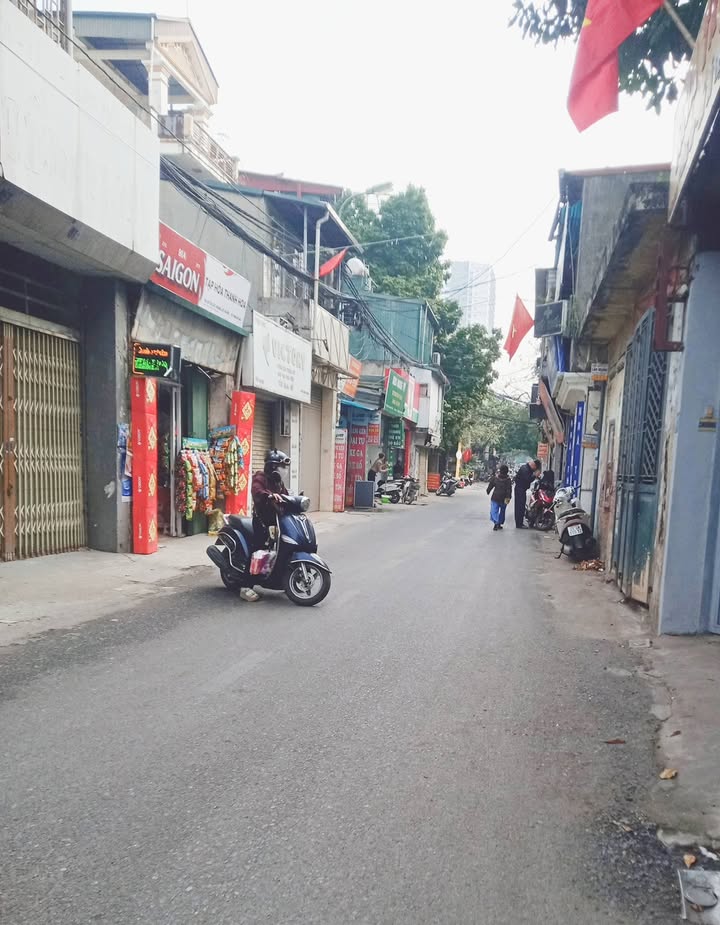 Nhà phố Tựu Liệt Hoàng Liệt 85m² giá 13 tỷ - Kinh doanh sầm uất, lô góc!