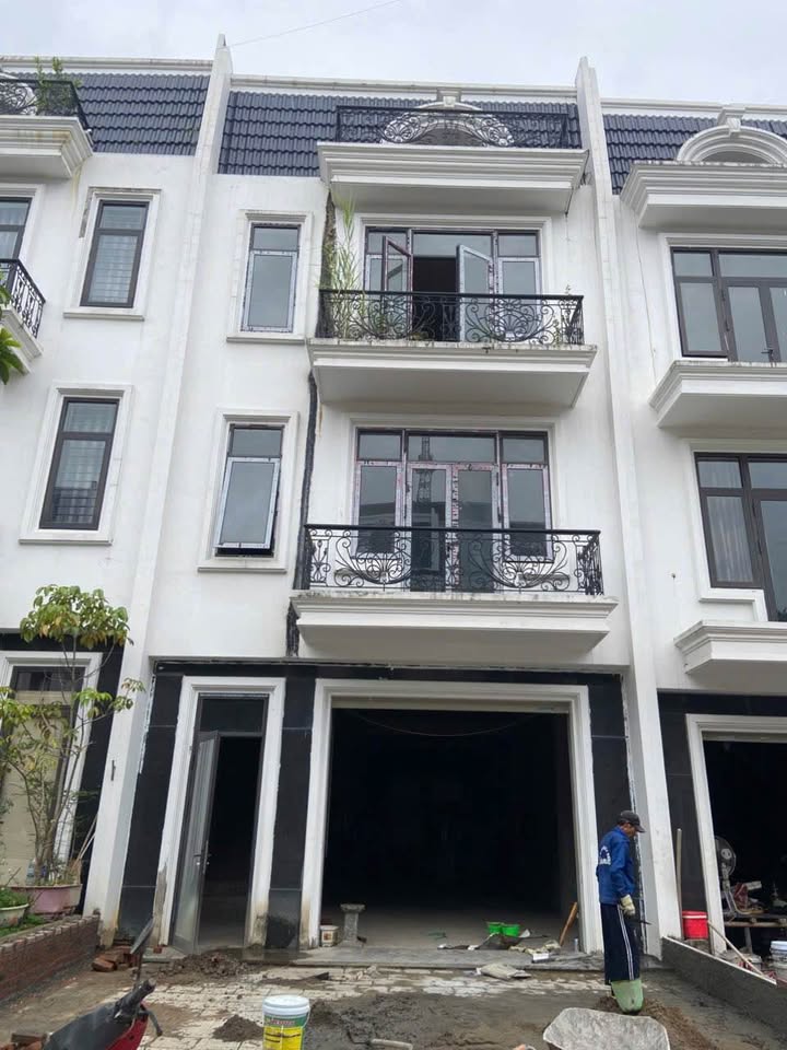 Bán căn thô 3 tầng 1 tum đường T2 quận Tân Phú 120m² giá 3 tỷ - Sổ đỏ chính chủ