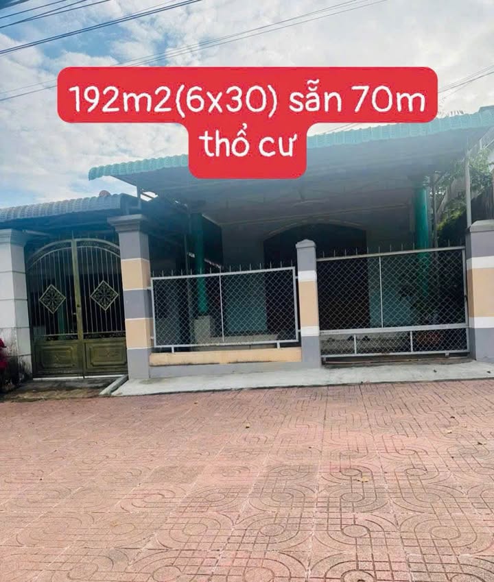 Nhà mặt tiền Tỉnh lộ 52, Đất Đỏ 192m² giá 3.1 tỷ - Cho thuê dòng tiền ổn định!