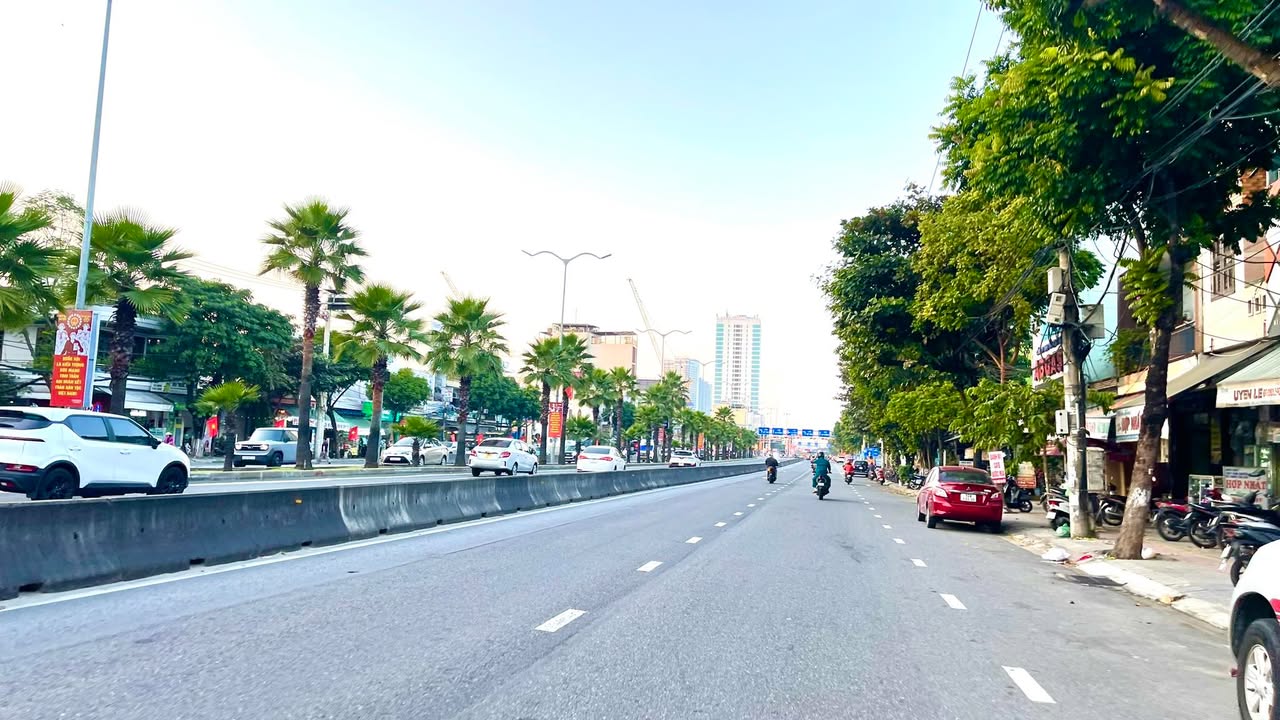 Nhà kiệt Ngô Quyền, Sơn Trà 104m² giá 6.6 tỷ - Gần biển Mỹ Khê!