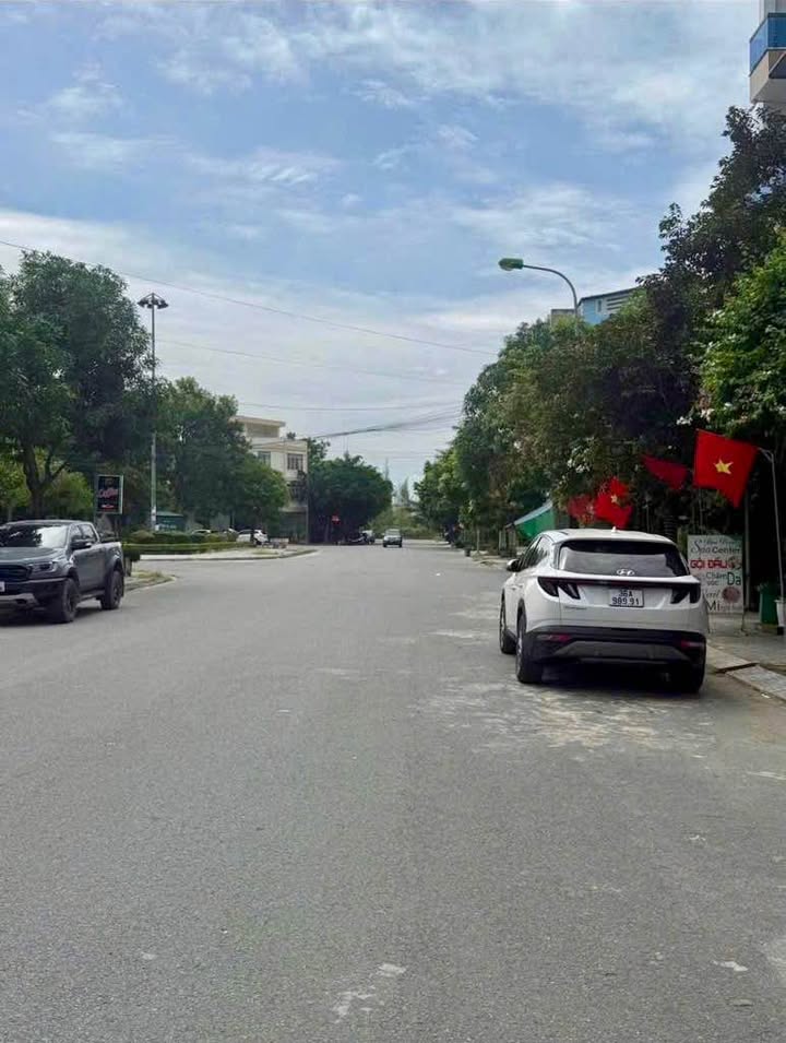 Đất MB 530 Đông Vệ 60m² giá 4.1 tỷ - Vị trí đắc địa, giao thông thuận tiện!