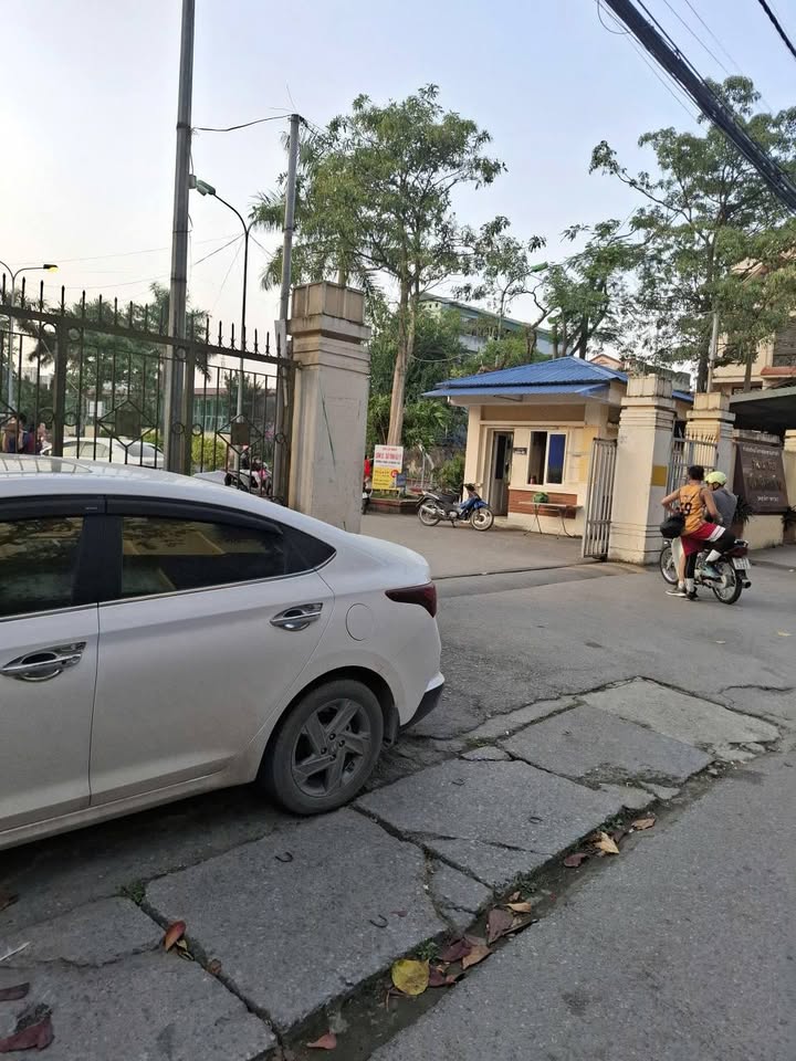 Nhà 3 tầng tại SVĐ TP Thanh Hóa 42.5m² giá 1 tỷ - Đón Tết bên nội thất mới!