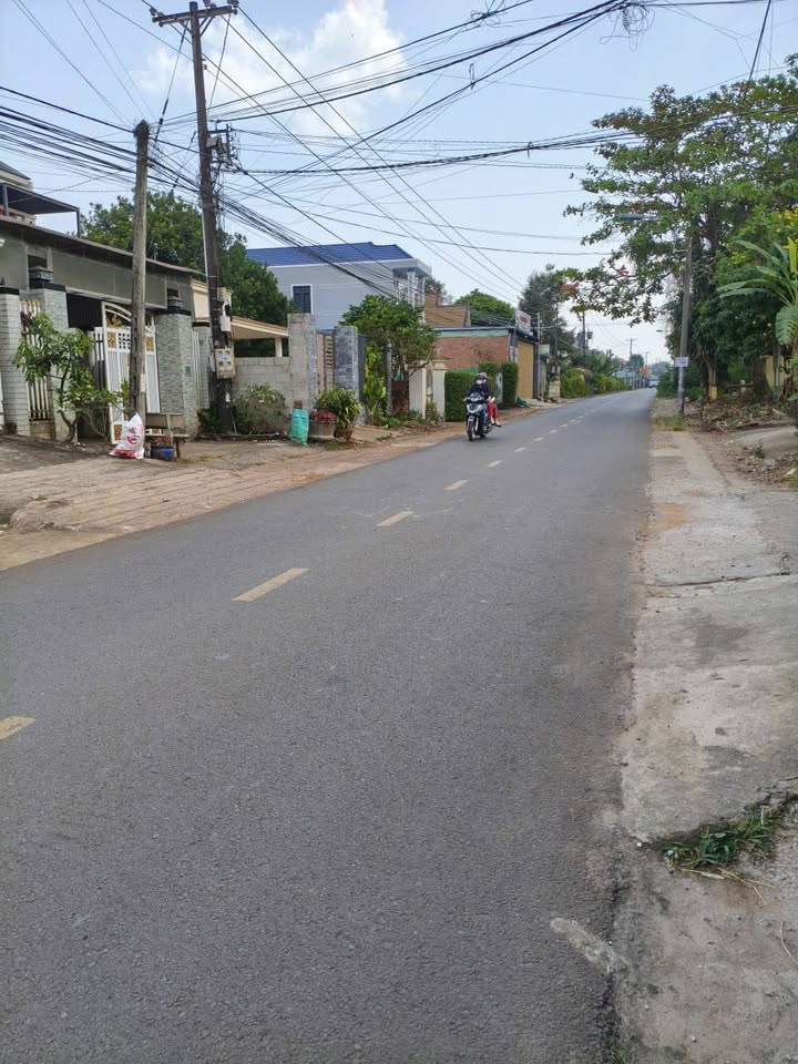 Đất nền thổ cư Tân Phong 110m² giá 800 triệu - Sổ hồng riêng chính chủ!