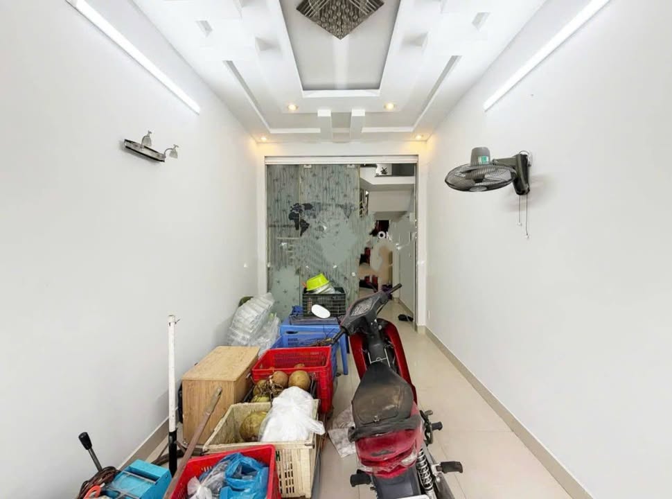 Nhà cho thuê mặt đường Tôn Đức Thắng, 30m² - Kinh doanh thuận lợi!