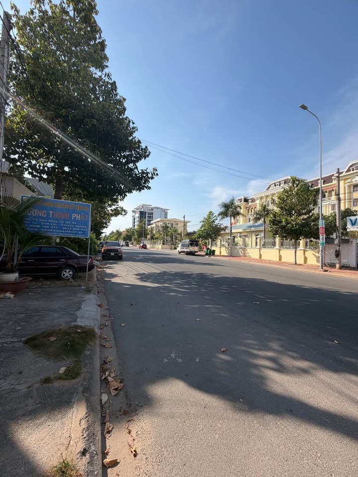 Đất mặt tiền đường Võ Văn Kiệt Phan Thiết 124m² giá 5.2 tỷ - Cơ hội đầu tư không thể bỏ lỡ!