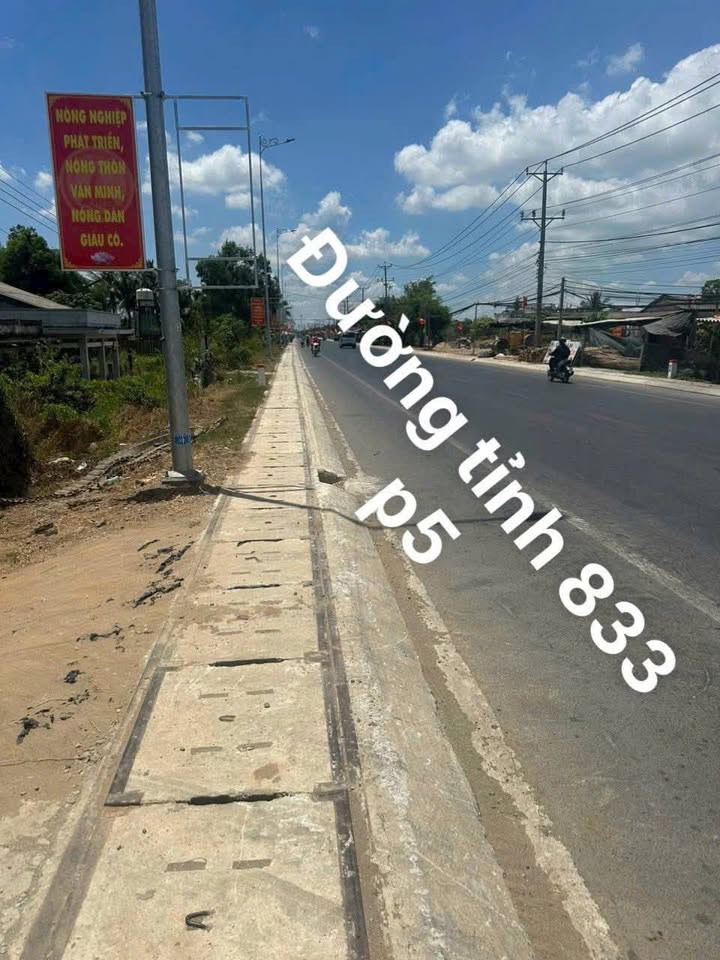 Lô đất mặt tiền đường DT833, Nhơn Thạnh Trung, Tân An, 1200m² - Giá chỉ 8 tỷ!