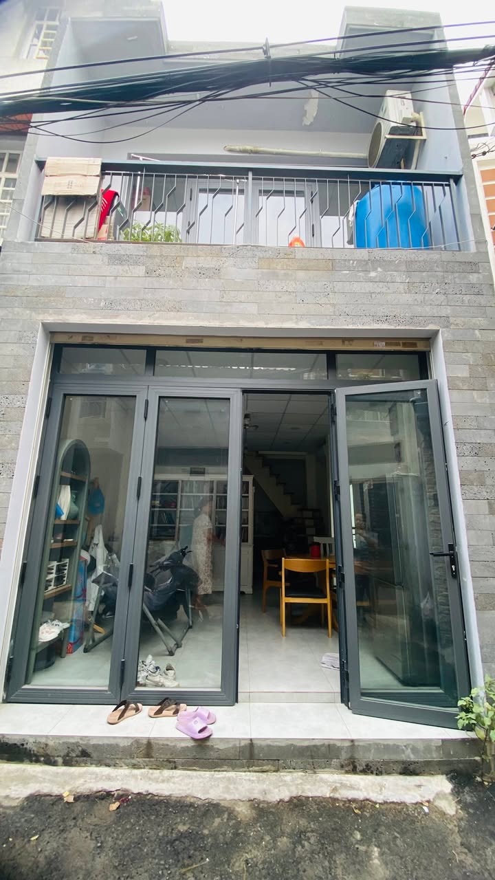 Nhà góc 2 mặt tiền hẻm Nguyễn Oanh 32m² giá 4 tỷ - Vị trí đẹp, thuận tiện!