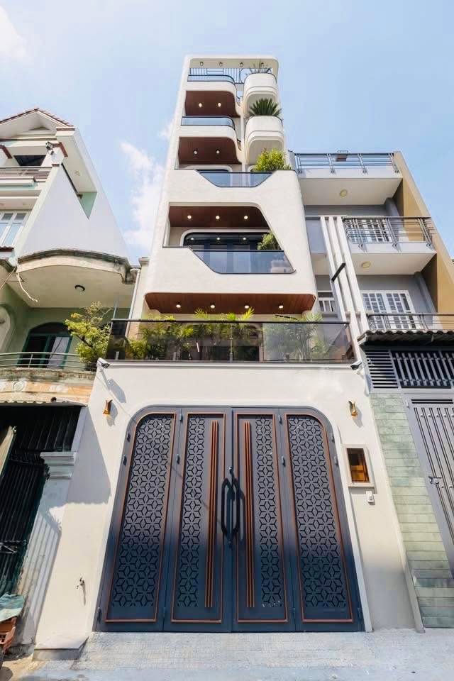 Nhà phố Gò Vấp 59m² giá 13.2 tỷ - Thiết kế hiện đại, thang máy tiện nghi!