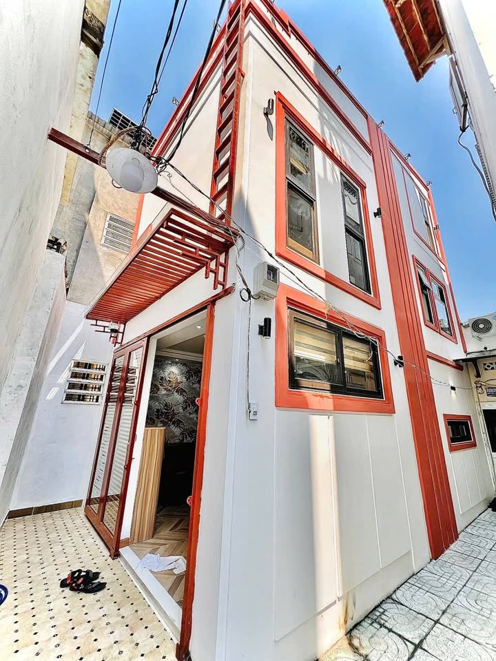 Nhà bán Quận Gò Vấp 25m² giá 3.98 tỷ - Nhà mới đẹp, nội thất cao cấp!