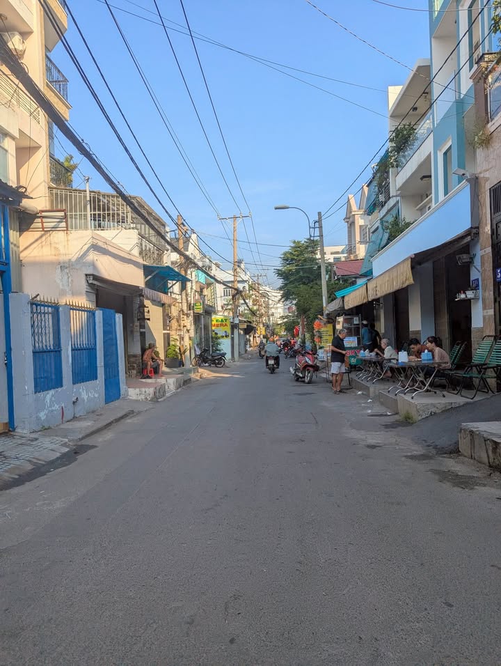 Nhà mặt tiền đường Nguyễn Duy Cung Gò Vấp 70m² giá 9.6 tỷ - Tiện kinh doanh mọi ngành nghề!