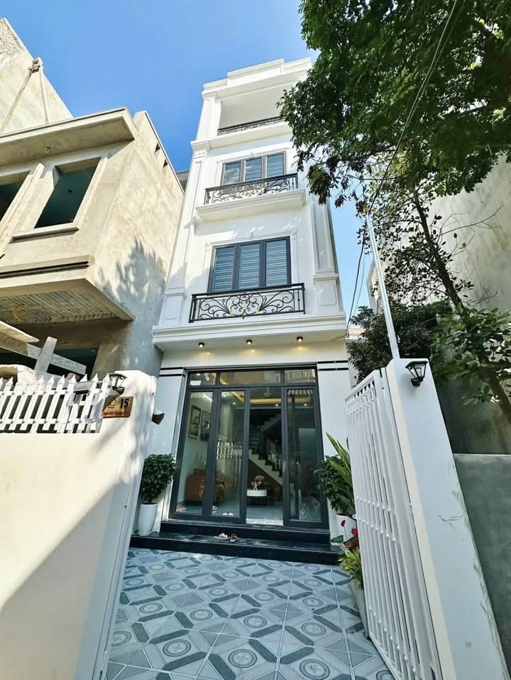 Nhà phố Đông Ngạc Bắc Từ Liêm 36m² giá 5 tỷ - Sổ đỏ chính chủ!