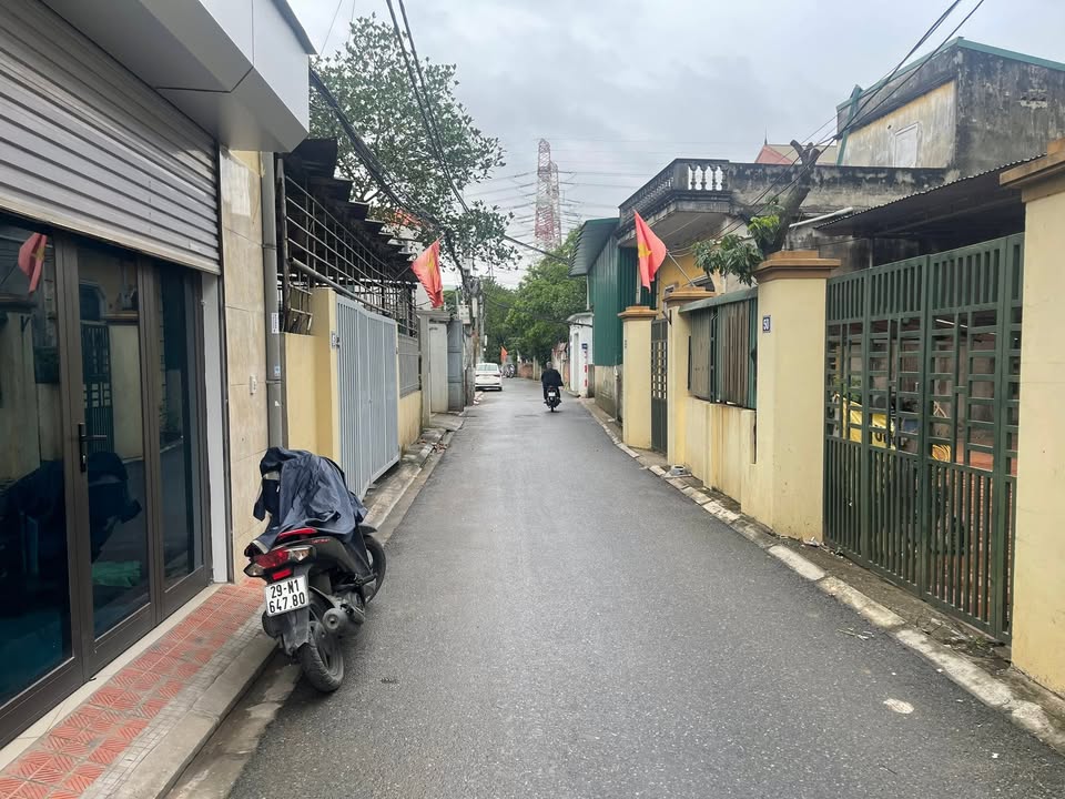 Đất nền Thị trấn Yên Viên 37m² giá 4 tỷ - Đầu tư sinh lời ngay!