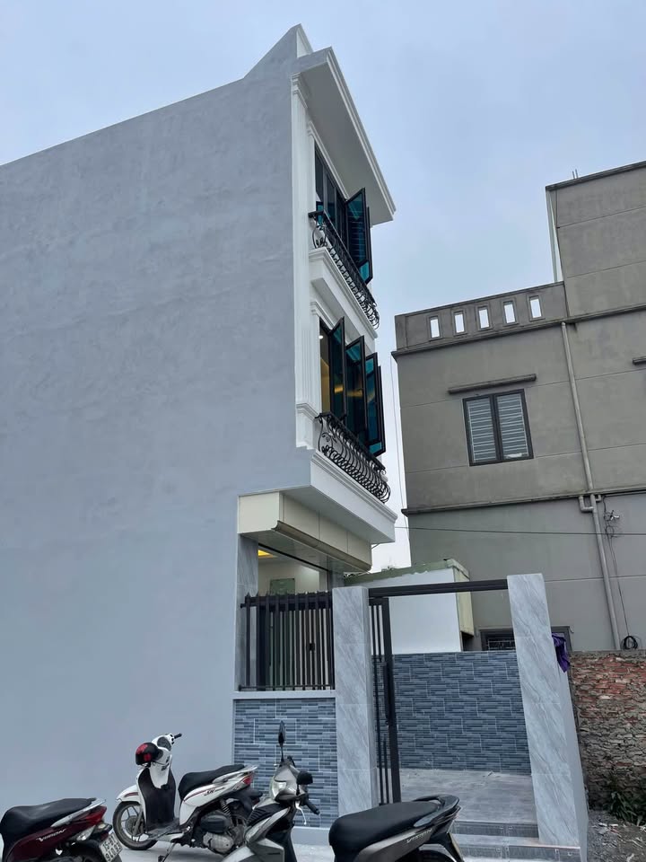 Nhà 3 tầng độc lập tại Đồng Thái, An Dương, Hải Phòng - Ô tô đỗ cửa, giá chỉ 3.4 tỷ!