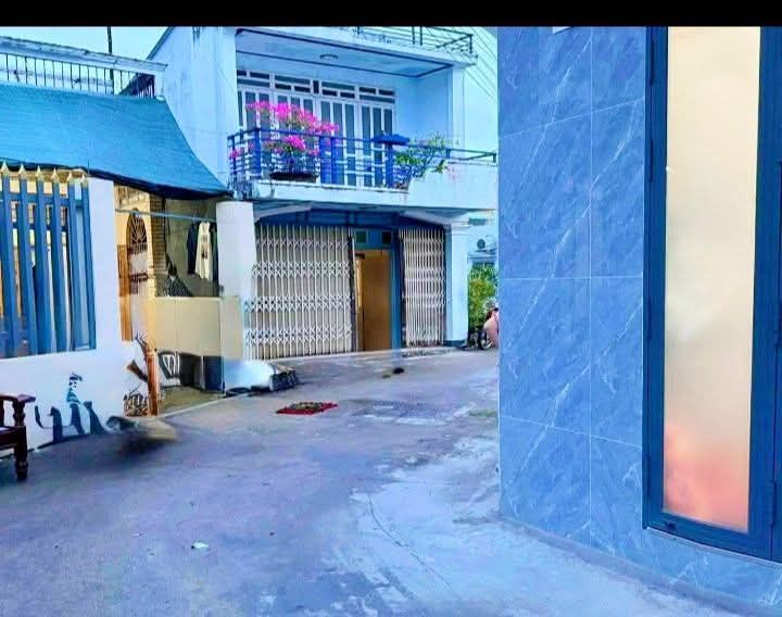 Nhà riêng 265 Trần Hưng Đạo, Sóc Trăng 70m² giá 1.1 tỷ - Hẻm ô tô vào tận nơi!