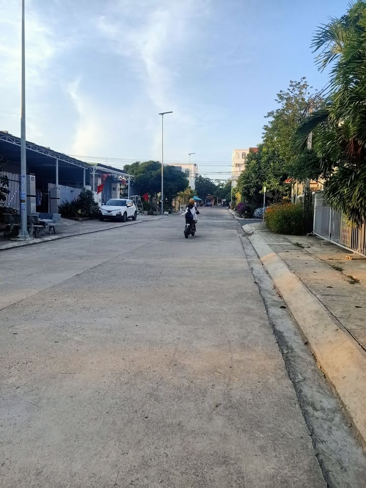 Đất thổ cư Cam Nghĩa 114m² giá 9 tỷ - Sẵn sàng vào ở ngay!