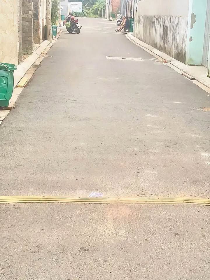 Nhà riêng Thạnh Xuân Quận 12 70m² giá 3.7 tỷ - Hẻm ô tô thoáng mát!