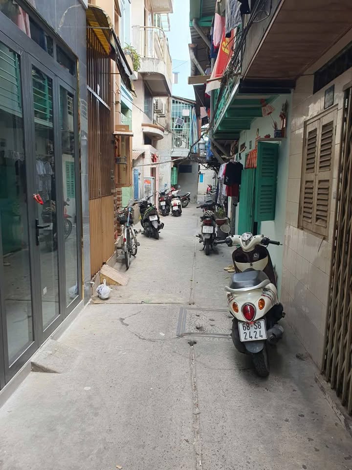 Nhà hẻm đường Phó Cơ Điều, P6, Q11 - Diện tích 24m², Giá chỉ 3.9 tỷ - Sổ hồng riêng, không quy hoạch!