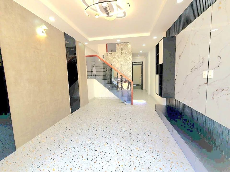 Nhà mới 100m² tại Âu Dương Lân, Q8 - Ô tô vào tận cửa, giá 5.5 tỷ!