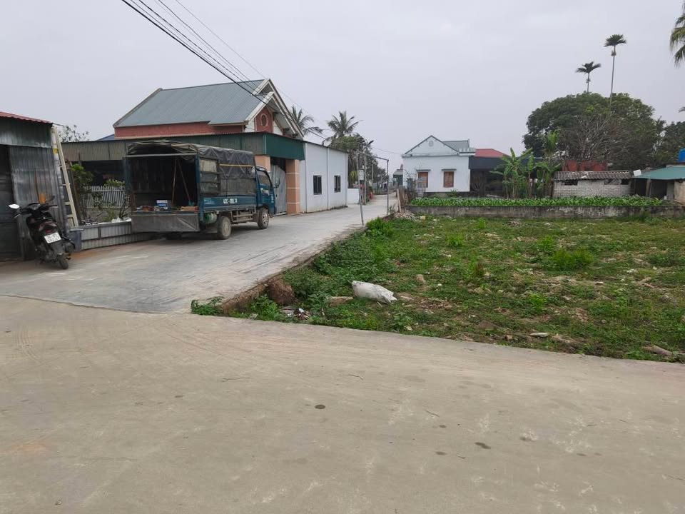 Lô đất Quảng Đức, Quảng Xương 100m² giá 700 triệu - Sổ đỏ chính chủ!