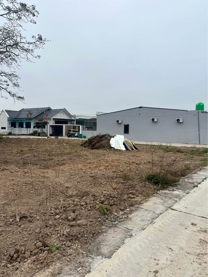 Nhà phố 168m² tại Ninh Dương, Móng Cái - Giá chỉ 1.299 tỷ - Ô tô vào tận nhà!