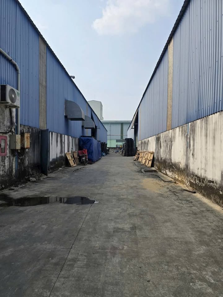 Bán xưởng lớn 4000m² tại KCN Nhị Xuân, Hóc Môn - Giá chỉ 34 tỷ!