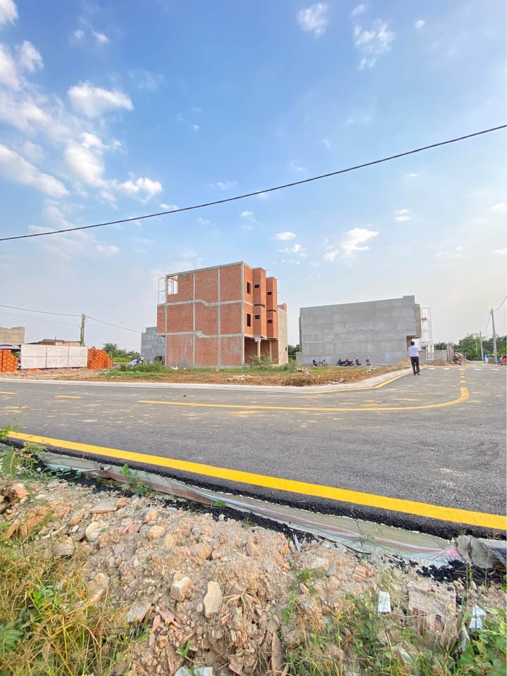 Đất nền Làng Bưởi Tân Triều 90m² giá 1.15 tỷ - View bờ kè sông thoáng mát!