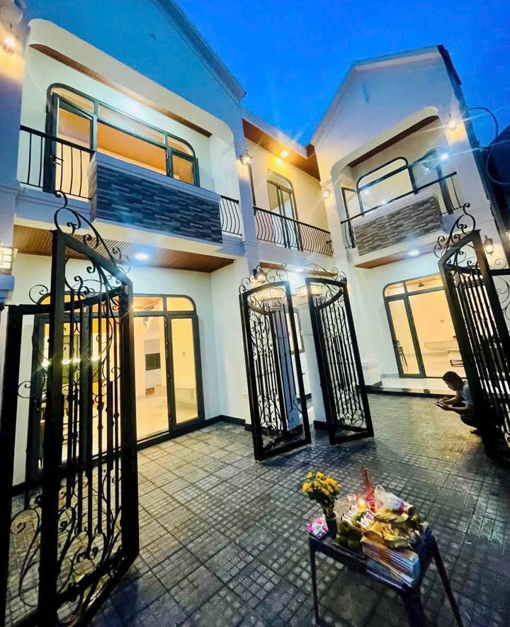 Nhà 2 tầng Xóm 5 Lại Thế, Huế 73m² giá 2.8 tỷ - Sẵn sàng vào ở ngay!