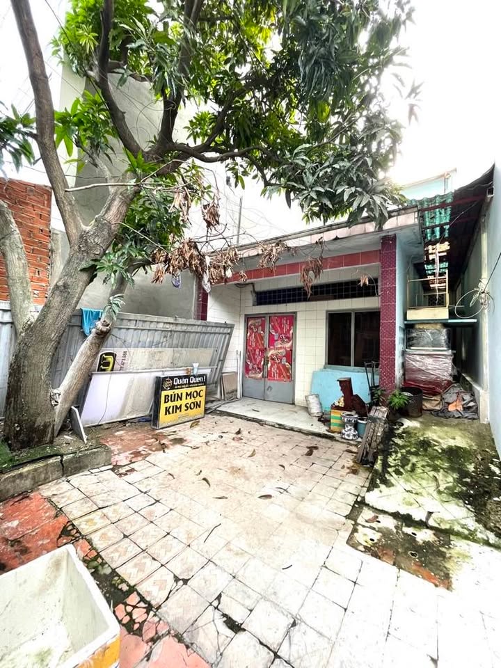 Nhà Phan Huy Ích Gò Vấp 75m² giá 6 tỷ - Sân rộng, tiện nghi ở và kinh doanh!