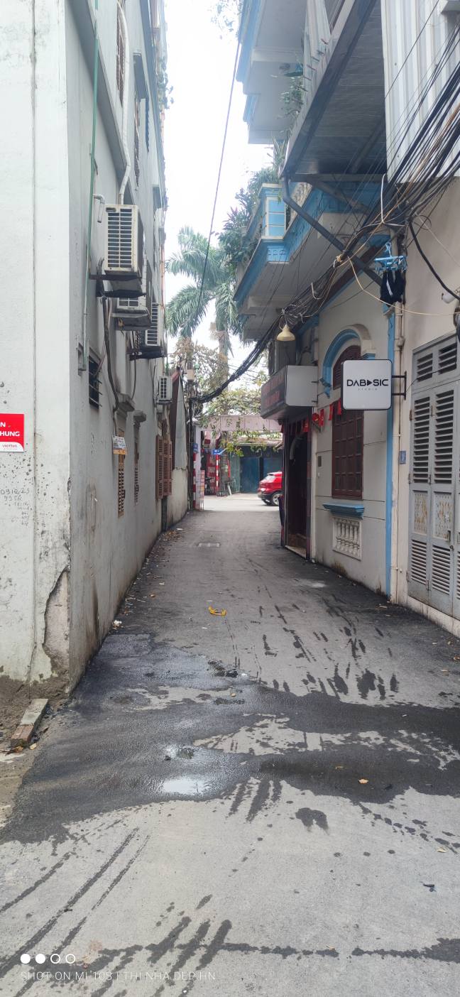 Nhà 3 tầng tại Đại Mỗ 45m² giá 7.5 tỷ - Không gian thoáng đãng, tiện nghi hoàn hảo!