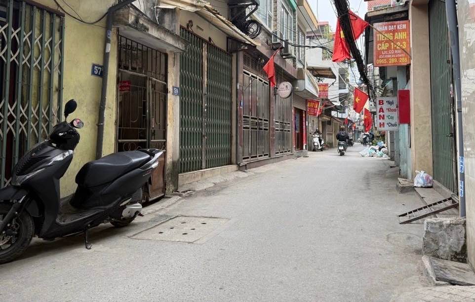 Nhà 5 tầng Nghĩa Đô, Hoàng Quốc Việt 100m² giá 20 tỷ - Đầu tư sinh lời ngay!