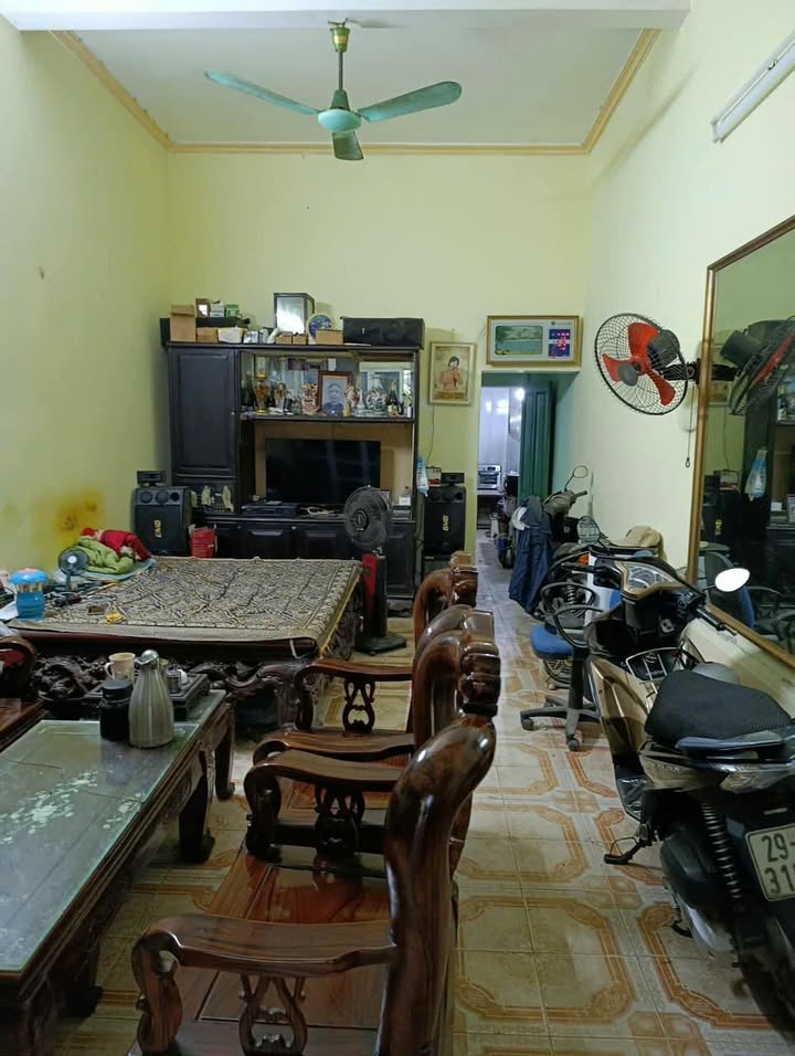 Nhà mặt đường Đào Tấn, khu Đồng Quýt, 64m² giá 4.1 tỷ - Thương lượng ngay!