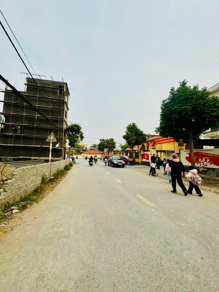 Đất kinh doanh mặt phố Phan Bội Châu - 54.6m² - Giá chỉ 2 tỷ!