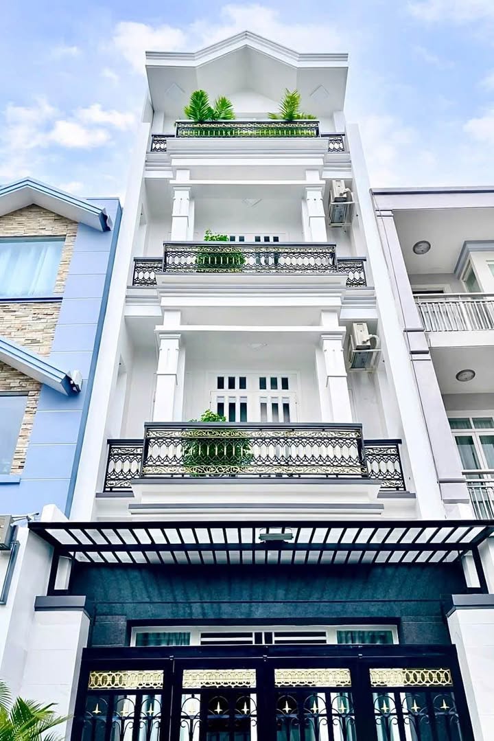 Nhà phố Phường 14, Quận 11, 51m² giá 11.2 tỷ - Ô tô vào tận nhà