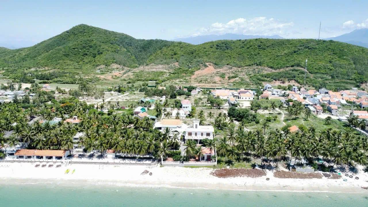 Đất nền Ninh Hải, Ninh Hoà, Khánh Hoà 1350m² giá 45 tỷ - Cơ hội đầu tư hấp dẫn!