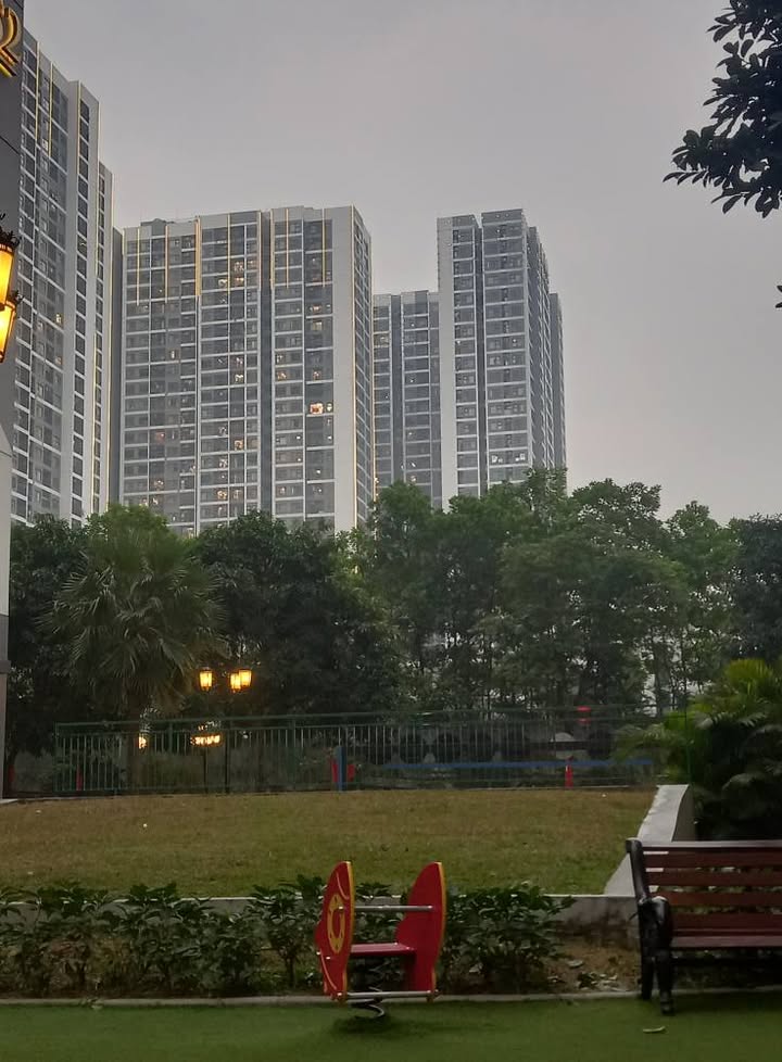 Nhà riêng 4 tầng tại Quang Tiến, 52m² giá 11 tỷ - Lô góc thoáng mát gần ô tô