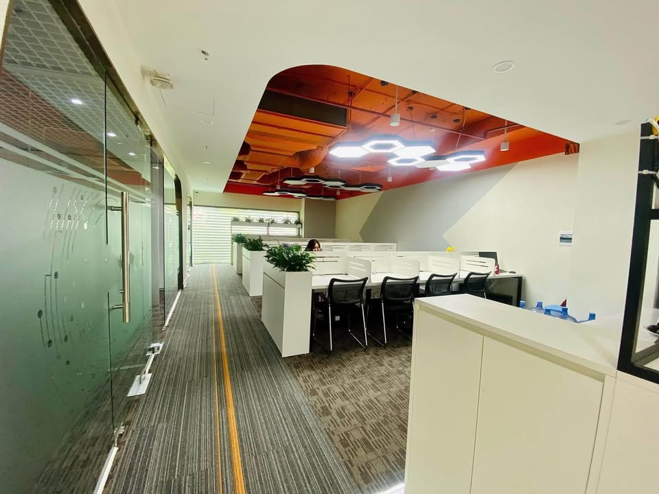 Văn phòng cho thuê tại Mỹ Đình 130m² giá 18 triệu - Không gian làm việc lý tưởng!