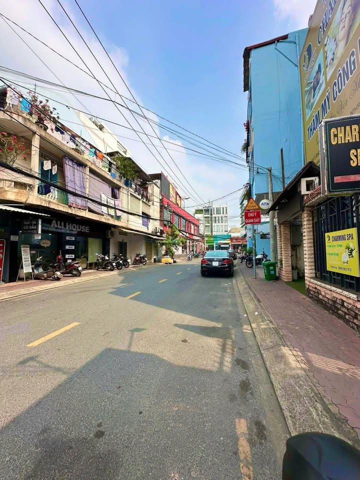 Nhà riêng Quận 9 59m² giá 5 tỷ - Ô tô đỗ cửa, sổ hồng chính chủ!