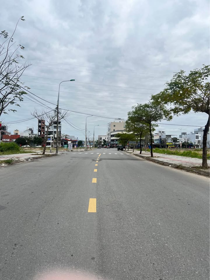 Đất đường Lê Sỹ, Hòa Xuân 104.5m² giá 7 tỷ - Vị trí kinh doanh sầm uất!