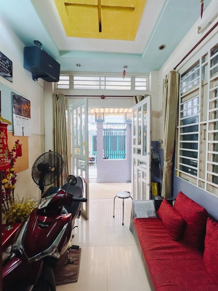 Nhà 4 tầng Tôn Đản, Quận 4, 47m² - Gần chợ Xóm Chiếu, giá thỏa thuận!