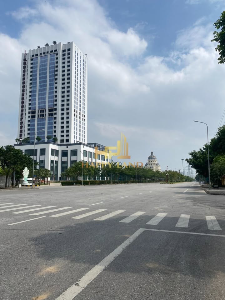 Đất nền Phường Ninh Khánh 105m² giá 8 tỷ - Gần toà nhà Pullman