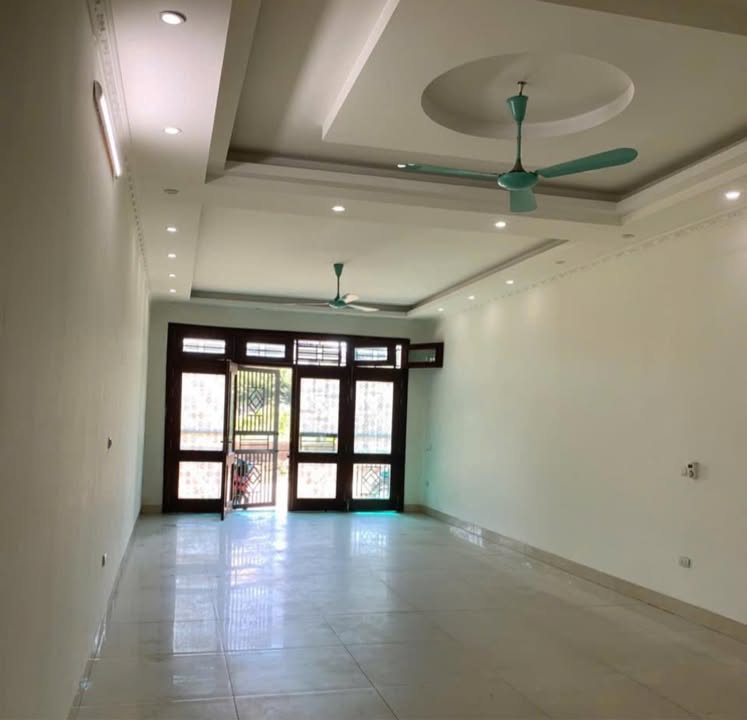 Nhà phố Lê Thái Tổ Ninh Bình 95m² giá 7 tỷ - Vừa ở vừa kinh doanh thuận tiện!