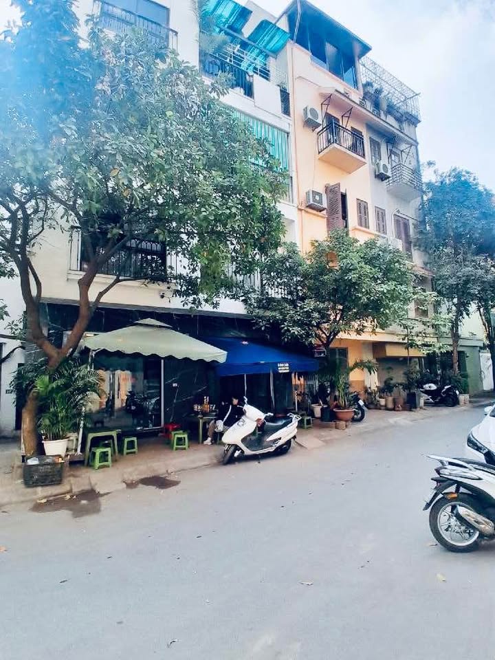 FrontHouse Nghĩa Tân, Cầu Giấy 35m² giá 11 tỷ - Kinh doanh sầm uất!