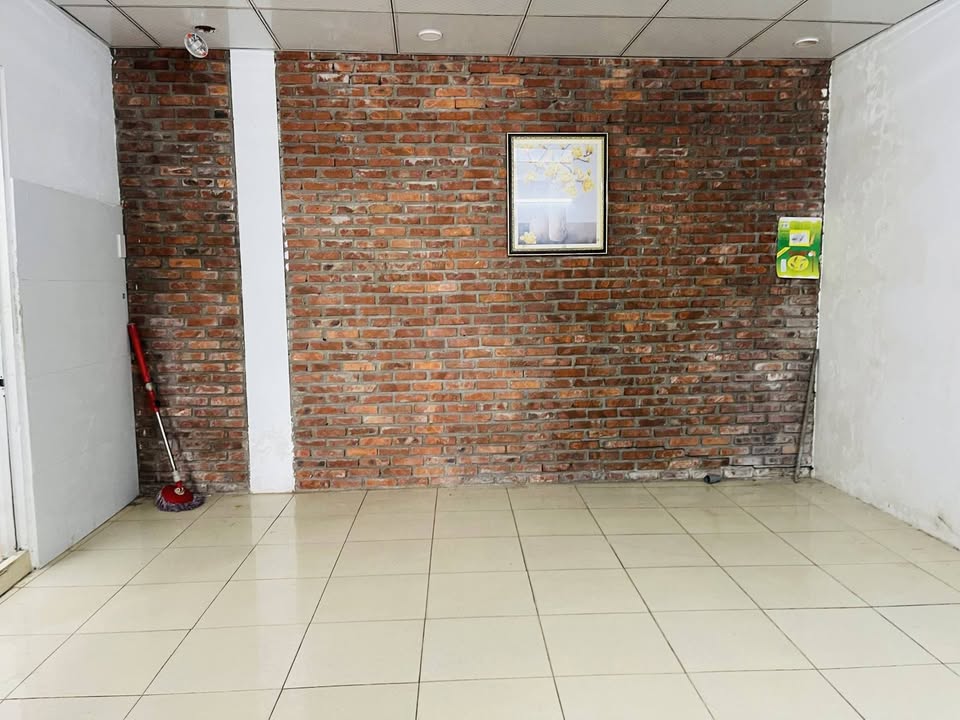 Nhà phố Hoàng Diệu, Đà Nẵng 82m² giá 4,6 tỷ - Tiện ích đầy đủ, sửa ngay đón Tết!