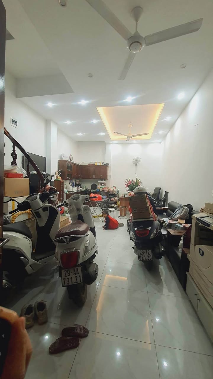 Nhà lô góc Nguyễn Trãi 60m² giá 11.5 tỷ - Đầu tư sinh lời bền vững!