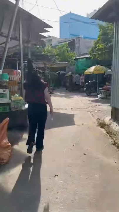 Nhà riêng Hóc Môn 81m² giá 3.65 tỷ - Vào ở ngay, tiện ích đầy đủ!