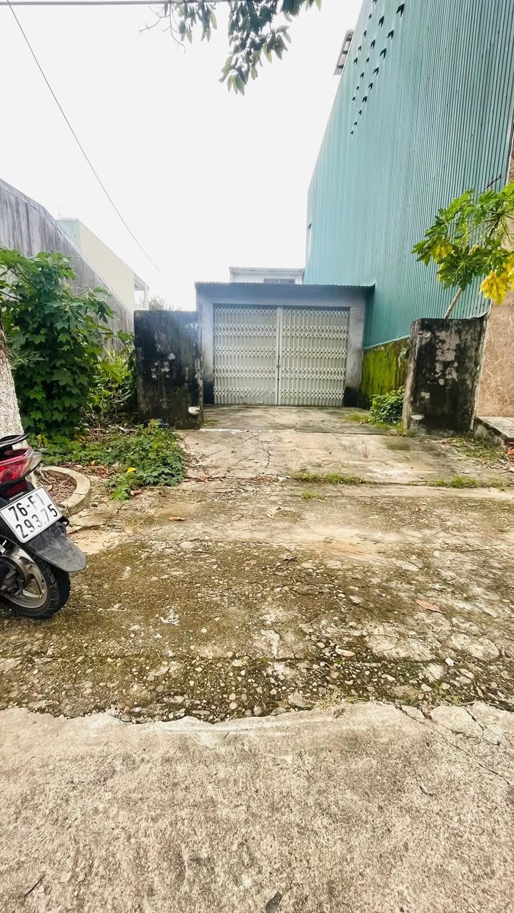 Đất mặt tiền An Dương Vương, Quảng Ngãi 100m² giá 3 tỷ - Sổ hồng chính chủ!