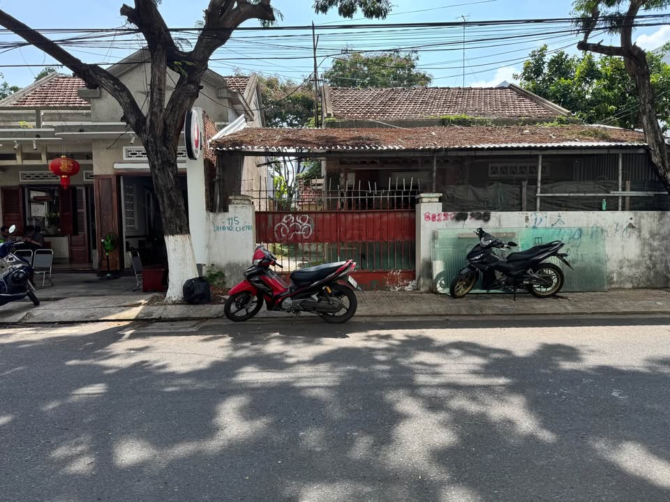 Lô đất 2 mặt tiền Nha Trang 201m² giá 19.5 tỷ - Cách biển chỉ 300m!