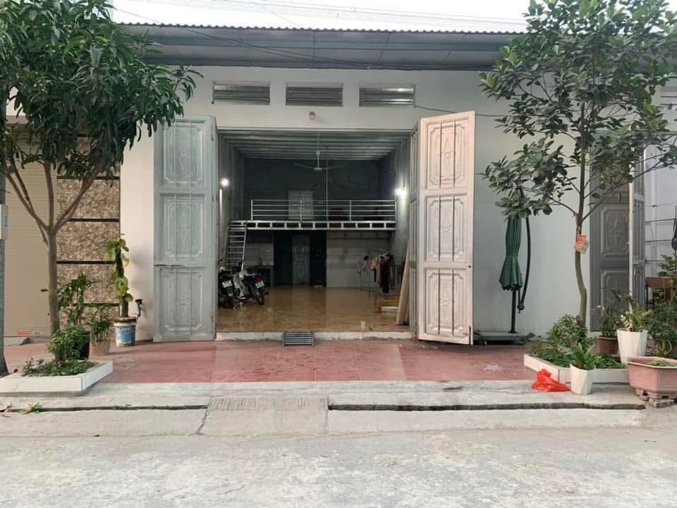 Kho cho thuê tại Long Thượng, Huyện Phúc Thọ, 100m² - Tiện nghi đầy đủ