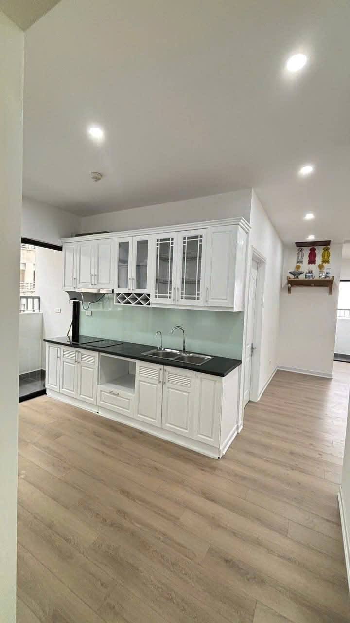 Căn hộ 3 phòng ngủ toà D Vinaconex Kim Văn Kim Lũ 105m² giá 8.5 tỷ - Sổ hồng chính chủ sẵn sàng giao dịch!