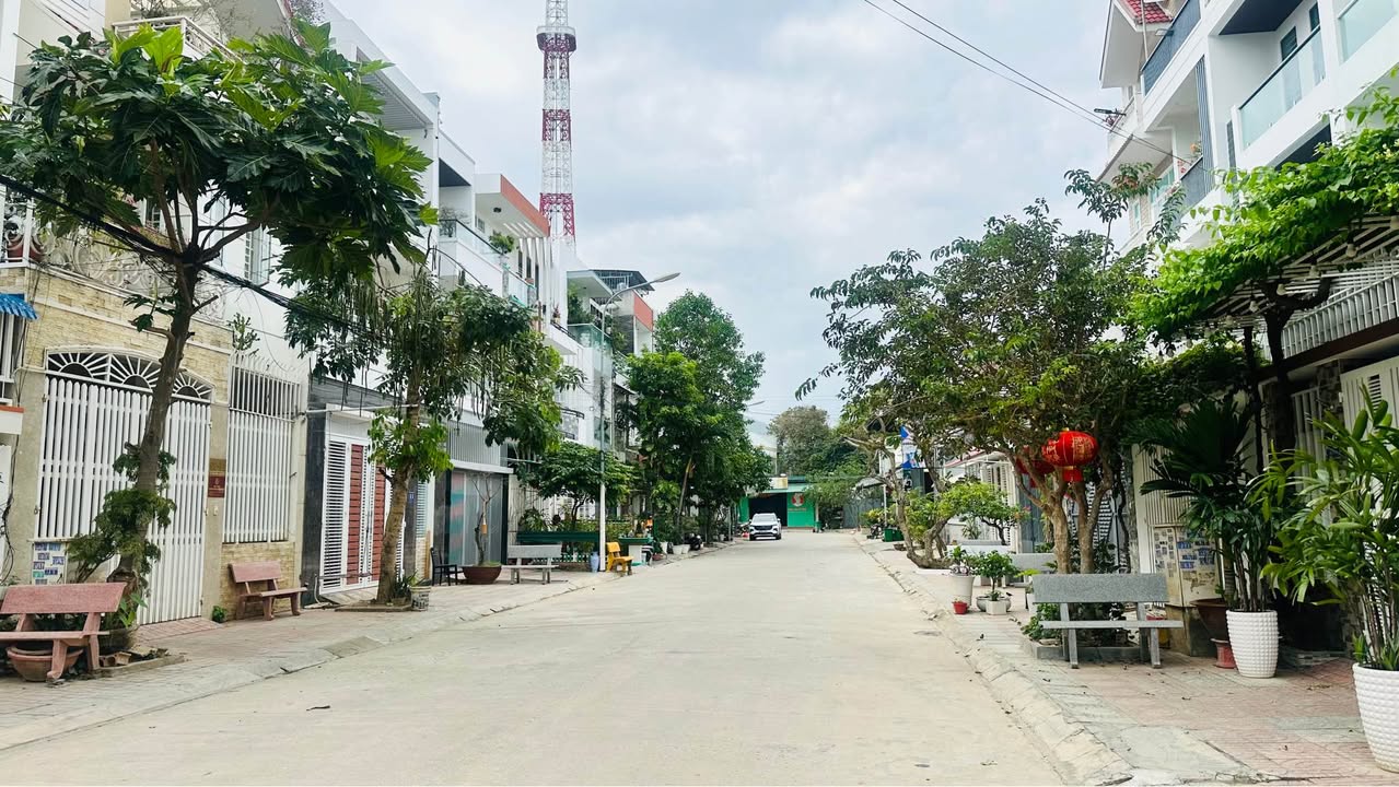 Nhà phố tại Vĩnh Điềm Trung, Nha Trang 98m² giá 8 tỷ - Cơ hội vàng trước Tết!